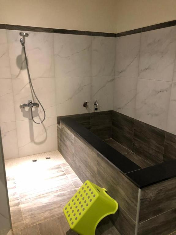Yy Elleys Home Цзяосі Екстер'єр фото